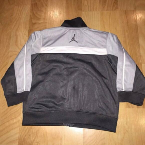 Nike Air Jordan Boy's 12M Track Jacket - Picture 4 of 4
